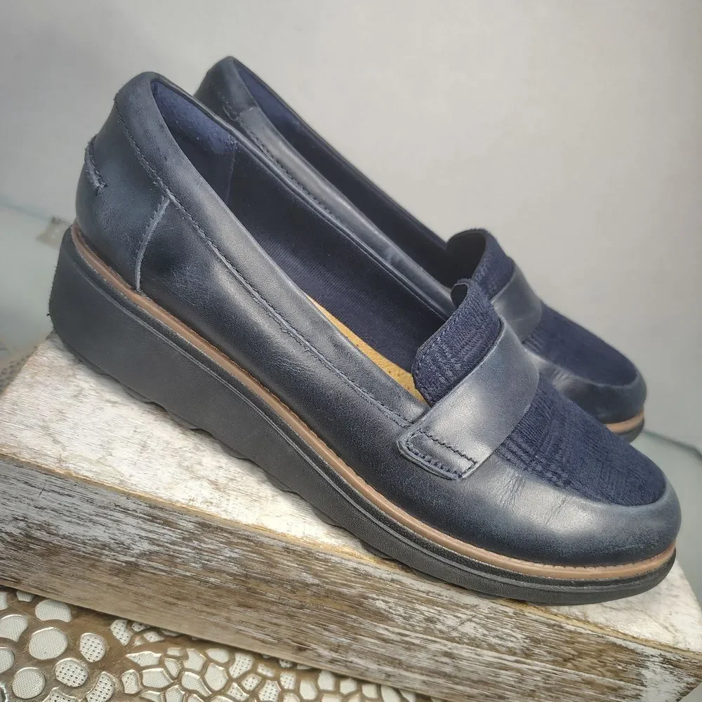 Clarks  Navy Loafers Size 7